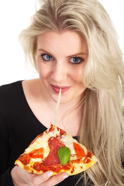 Mujer rubia joven con pizza — Foto de Stock