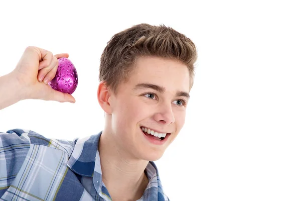 Paskalya yumurtası ile çocuk — Stok fotoğraf
