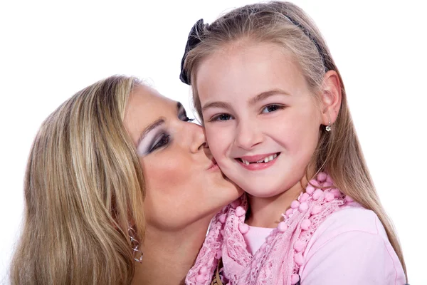 Mom kissing daughter — Stock Photo, Image