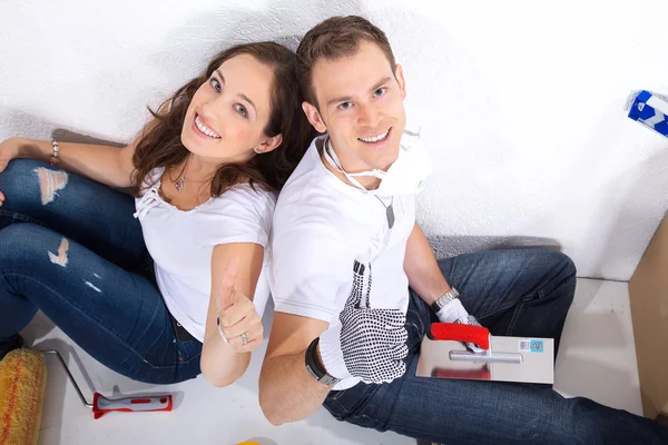 Young couple having renovate — Stock Photo, Image