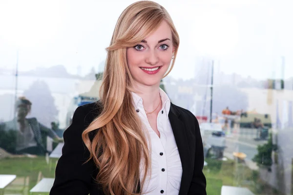 Blonde businesswoman — Stock Photo, Image