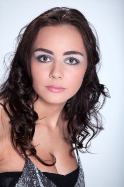 Esmer Kız