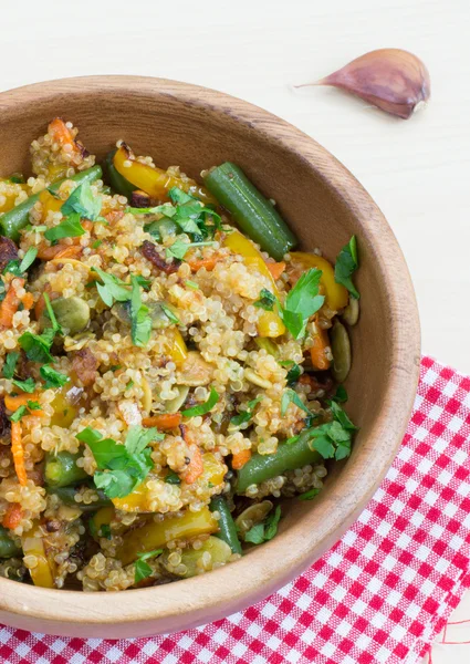 Quinoa se zeleninou — Stock fotografie