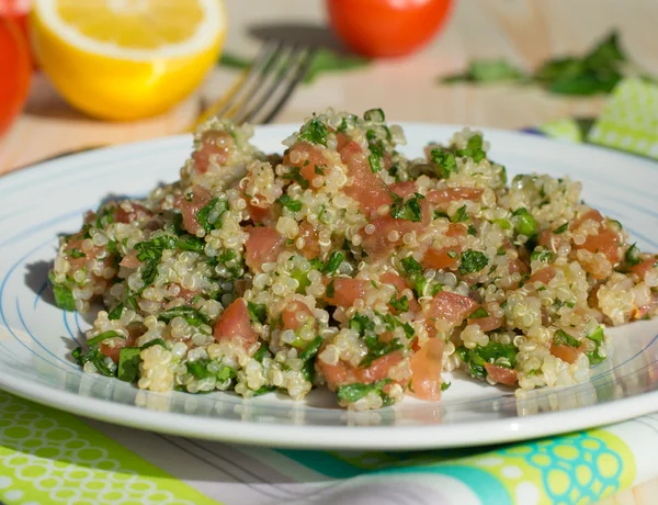 Tradycyjna sałatka libański tabouli — Zdjęcie stockowe