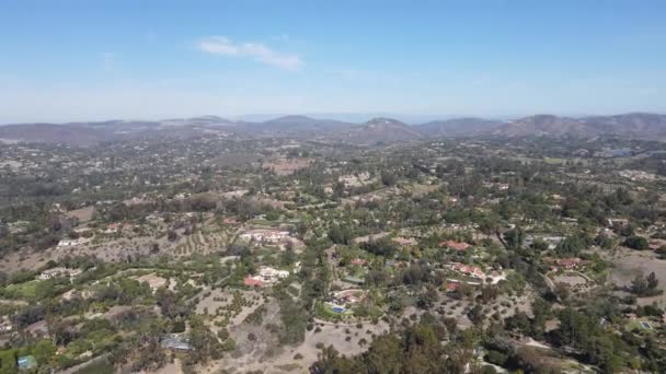 Luftaufnahme des wohlhabenden Viertels Rancho Santa Fe im San Diego County, Kalifornien, Vereinigte Staaten