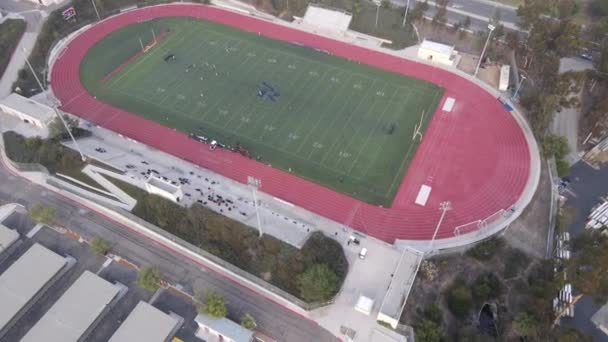 Luftaufnahme von Feldhockey mit Spielern der Scripps Ranch High School in San Diego, Kalifornien — Stockvideo