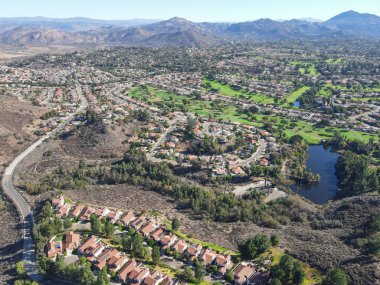 RRancho Bernardo 'nun San Diego, ABD' deki hava görüntüsü..
