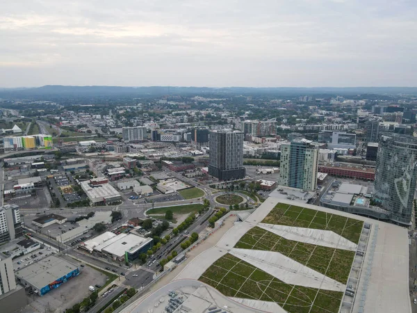Vista aérea del horizonte del centro de Nashville, Tennessee, EE.UU. —  Fotos de Stock