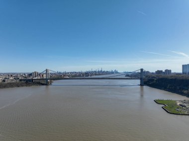 Fort Lee, New Jersey, New York 'taki George Washington Köprüsü' nün havadan görüntüsü. ABD