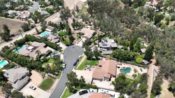 Vista Aérea Rica Comunidade Cordilheira Alta Loma Rancho Cucamonga Califórnia — Vídeo de Stock