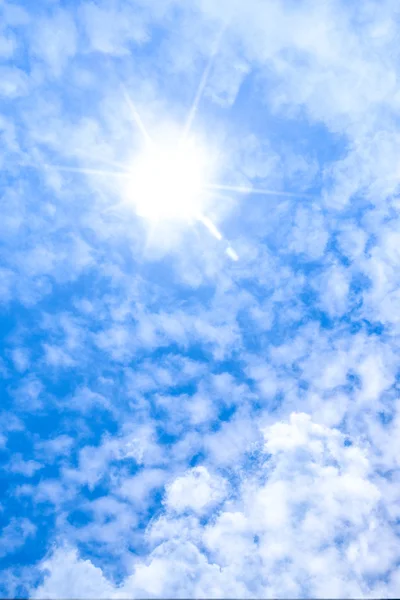 Sun ray in blue sky — Stock Photo, Image