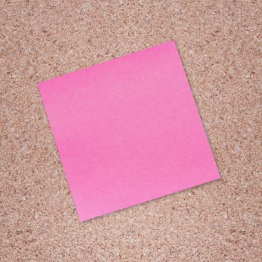 cork board üzerinde yapışkan not