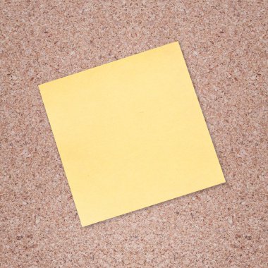 cork board üzerinde yapışkan not