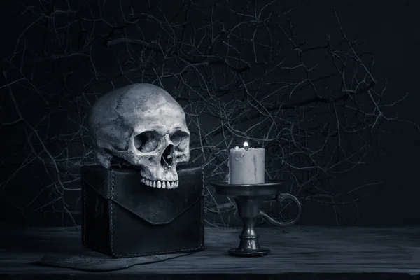 Natürmort kara büyü