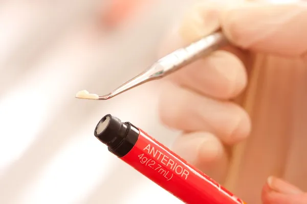 restaurative kompozit malzeme