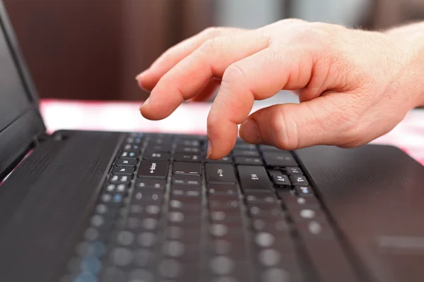 Old man with laptop — Stock Photo, Image