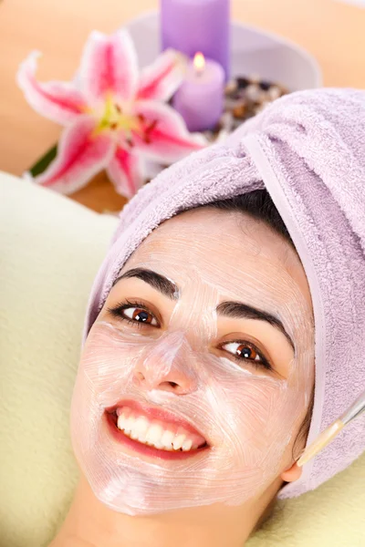 Beautiful Lady With Facial Mask — Stock Photo, Image