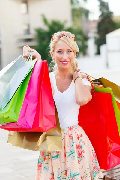 Shopping gör mig glad — Stockfoto