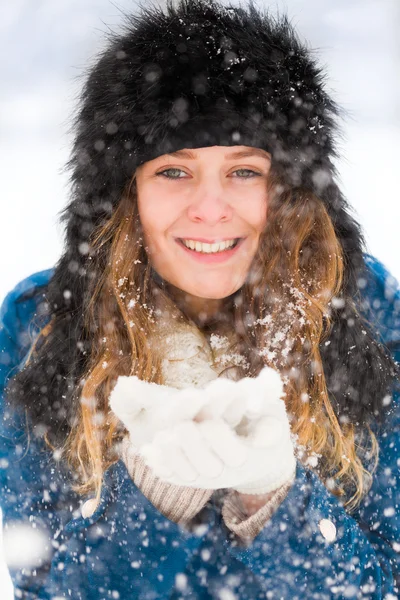 Pretty Winter Lady — Stock Photo, Image