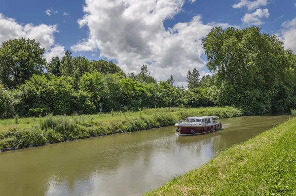 Boat in canal — Stock Photo, Image