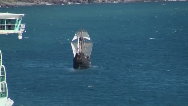 Crucero de barcos Independence Seas — Vídeos de Stock