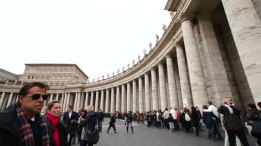 sıraya girin ve st peter's Bazilikası Vatikan şehri ziyaret etmek için