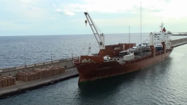 Schippersgracht cargo ship — Stock Video