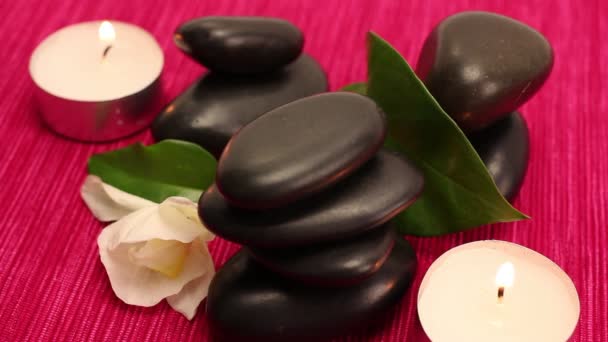 "I love spa "scene made of black spa therapy stones — стоковое видео