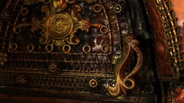 Çin ile günlükleri yakma fırını süslü