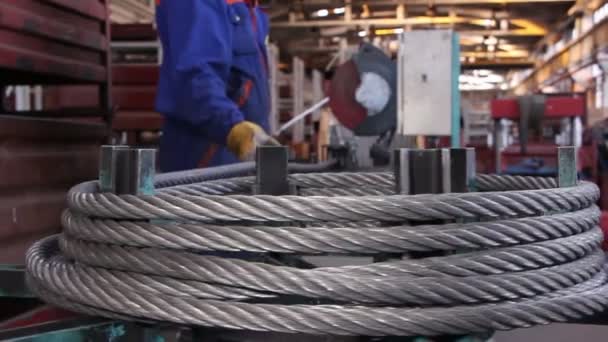 Heavy industry - steel rope, hawser — Stock Video