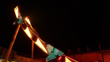 Gece dönme dolap