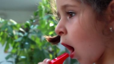 Çocuk üfleme düdük