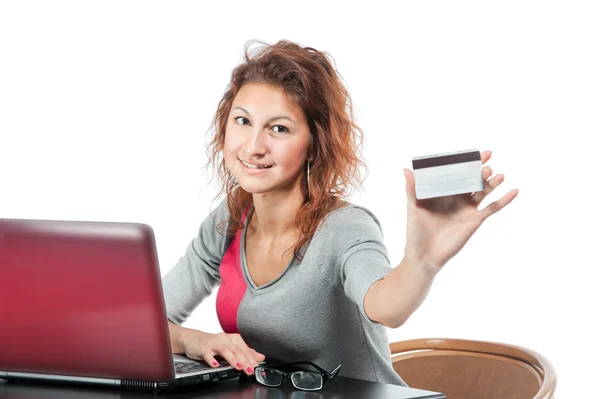 genç kadın online kredi kartı ile ödeme