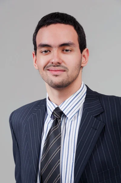 Joven hombre de negocios sonriente — Foto de Stock