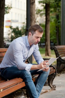 adam belgeleri kamu bahçe okuma