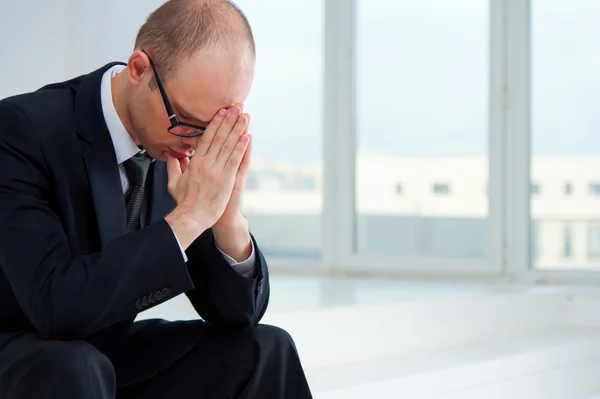 Trauriger Geschäftsmann — Stockfoto