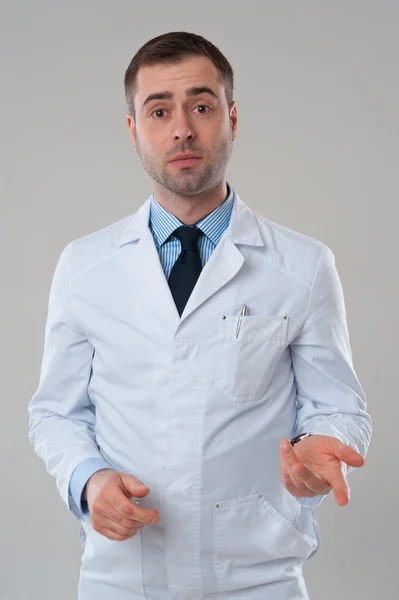 Maturo medico maschile — Foto Stock