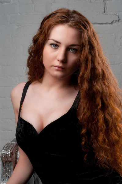 Young woman with red hair — Stock Photo, Image