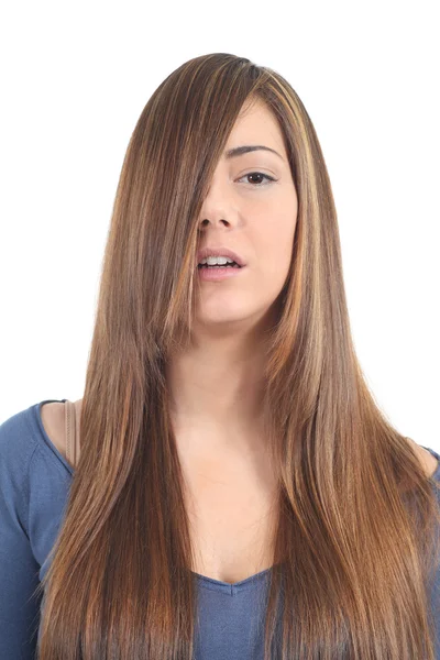 Длинные и красивые прямые волосы женщины — стоковое фото
