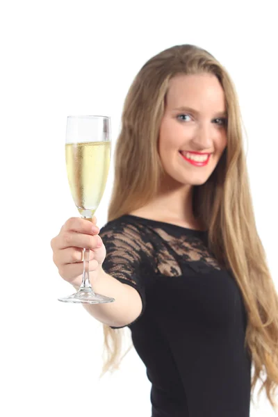 Mooie vrouw toasten met champagne — Stockfoto