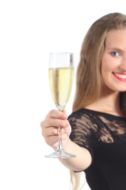 Şampanya ile toasting güzel bir kadının yakın çekim