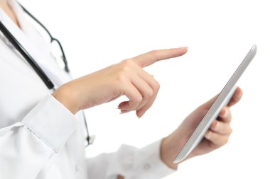 kadın doktor el dijital tablet dokunmadan