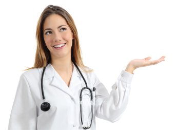 sunulması ve kopya alanı gösterilen güzel kadın doktor