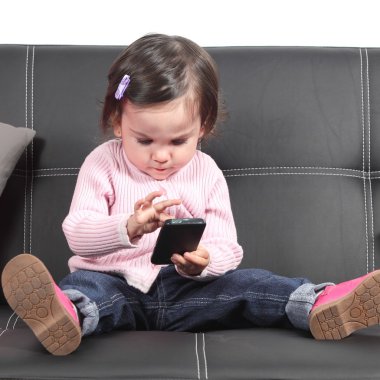 Şirin Bebek bir akıllı telefon tarama