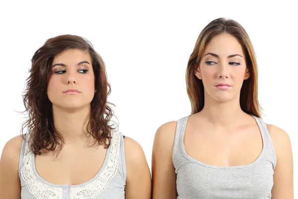 Two girls looking each other angry — Stock Photo, Image