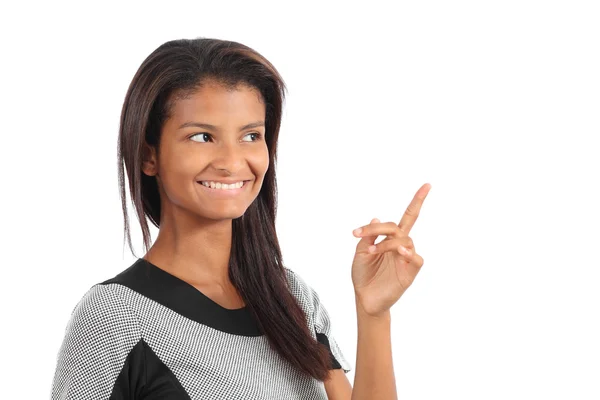 Menina americana africana bonita apresentando algo e olhando acima — Fotografia de Stock