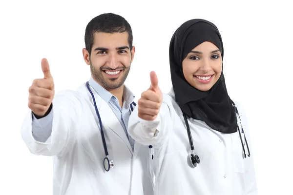 Arab saudi emirates doctors happy with thums up — Stock Photo, Image