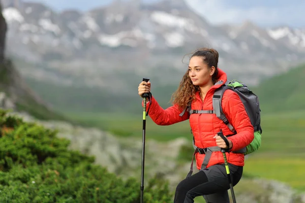 Happy Hiker Woman Red Walking Using Poles High Mountain — стоковое фото