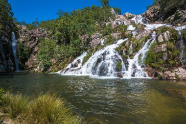 Cachoeira das Capivaras (Capybaras Watefall) Chapada dos Veadeiros (Geyik Tablosu) - Cavalcante, Goias, Brezilya