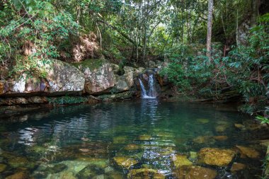 Güzel Cachoeira do Xama 'nın Chapada dos Veadeiros (Geyik Masası) - Goias, Brezilya